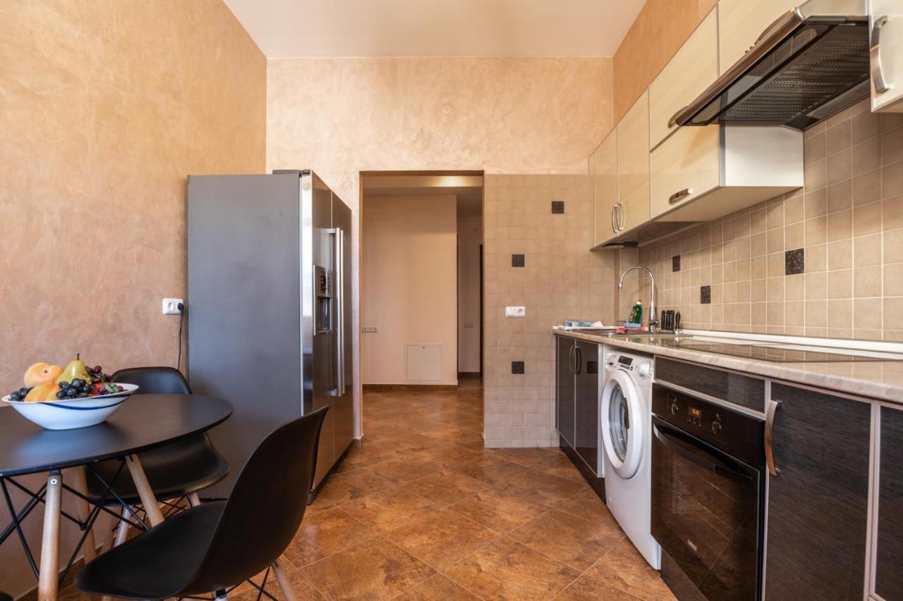 Stay Inn Apartments On Amiryan 4-6 Jerevan Eksteriør bilde