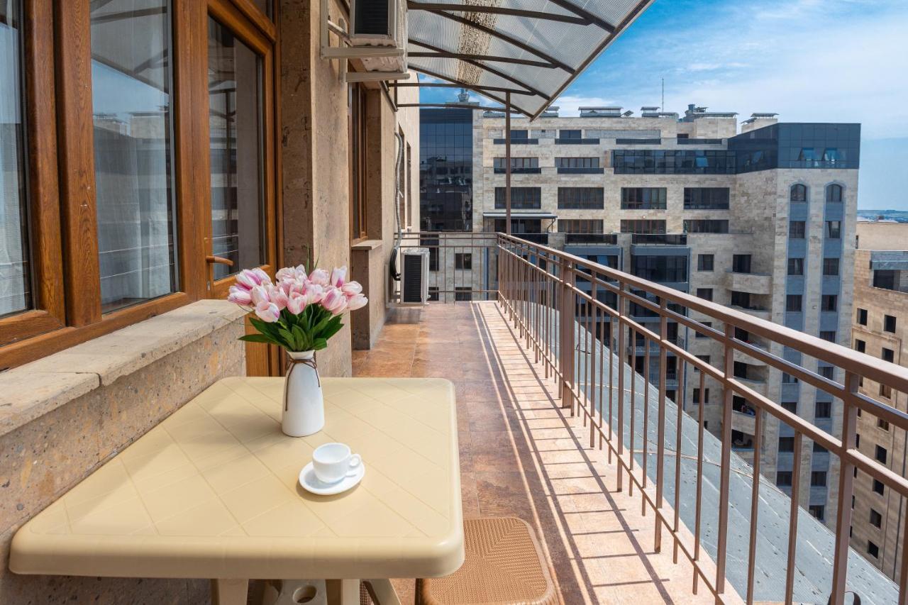 Stay Inn Apartments On Amiryan 4-6 Jerevan Eksteriør bilde