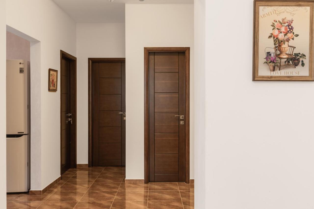 Stay Inn Apartments On Amiryan 4-6 Jerevan Eksteriør bilde